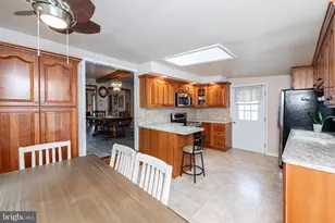 39 Rossiter Ave, Phoenixville, PA 19460 - Photo 14