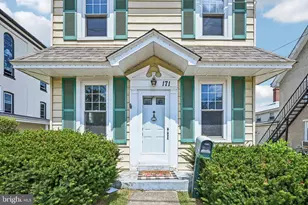 171 Chestnut St, Spring City, PA 19475 - Photo 2