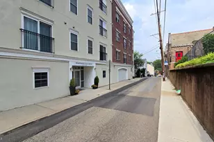 131 Prospect St, Phoenixville, PA 19460 - Photo 2