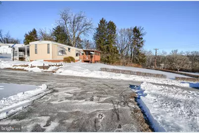828 Spring City Road, Phoenixville, PA 19460 - Photo 2