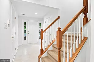 30 N Savanna Dr, Pottstown, PA 19465 - Photo 8