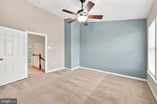 30 N Savanna Dr, Pottstown, PA 19465 - Photo 16