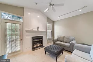 104 Victoria Ct, Malvern, PA 19355 - Photo 2