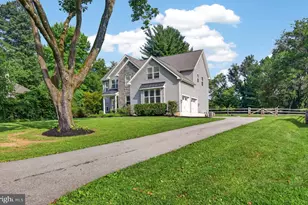 1405 Carriage Ln, West Chester, PA 19382 - Photo 4