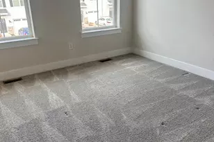 702 Peony Ln, Spring City, PA 19475 - Photo 2