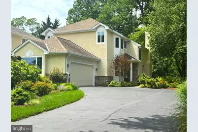 124 Piqua Circle, Berwyn, PA 19312 - Photo 2