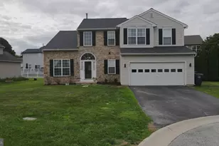 102 S Inverness Way, Coatesville, PA 19320 - Photo 2