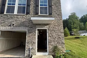 130 Abramo Victor Dr, Downingtown, PA 19335 - Photo 2