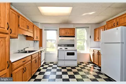 406 Broad Street, Spring City, PA 19475 - Photo 20