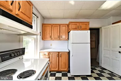 406 Broad Street, Spring City, PA 19475 - Photo 22