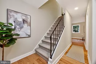 127 Governors Cir, Downingtown, PA 19335 - Photo 2