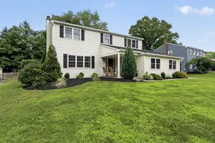 75 Hawthorne Ln, Phoenixville, PA 19460 - Photo 2