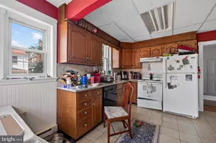 155 Washington Ave, Phoenixville, PA 19460 - Photo 4