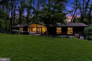 564 Pugh Rd, Wayne, PA 19087 - Photo 1