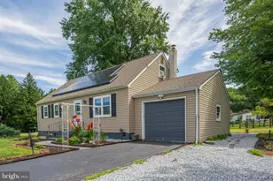315 Oak Ln W, Exton, PA 19341 - Photo 2