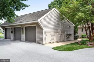 556 Franklin Way, West Chester, PA 19380 - Photo 2