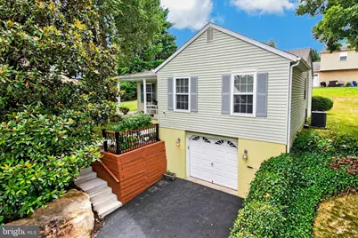 14 Windemere Court, Downingtown, PA 19335 - Photo 2