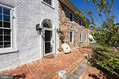 609 W Lincoln Highway, Exton, PA 19341 - Photo 2