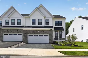 127 Alroy Rd, Malvern, PA 19355 - Photo 2