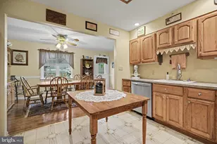 528 Chester Ave, Phoenixville, PA 19460 - Photo 6