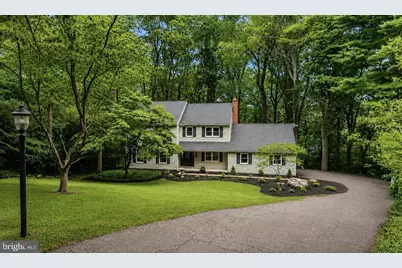 1038 Edgewood Chase, Glen Mills, PA 19342 - Photo 2
