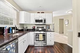104 Jeffords Ct, Phoenixville, PA 19460 - Photo 8