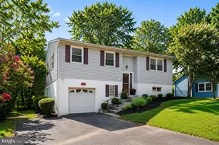 4 Hillcrest Dr, Downingtown, PA 19335 - Photo 1