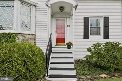 427 Franklin Avenue, Phoenixville, PA 19460 - Photo 2
