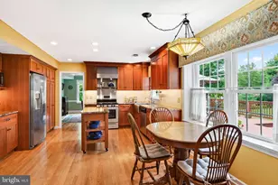 105 Lakeview Dr, Coatesville, PA 19320 - Photo 12