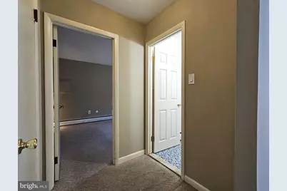 335 E Lancaster Avenue #B4, Downingtown, PA 19335 - Photo 6