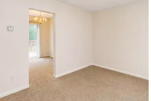 102 Nichols Ave, Coatesville, PA 19320 - Photo 6