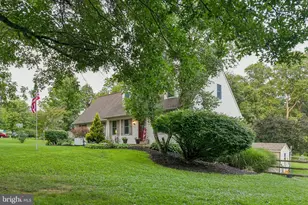 230 Dove Dr, Honey Brook, PA 19344 - Photo 2