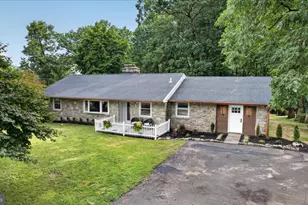 315 Quarry Rd, Spring City, PA 19475 - Photo 2