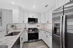165 Lewisville Ct, Phoenixville, PA 19460 - Photo 4