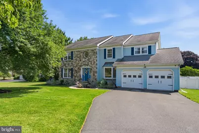 103 Valley View Circle, Phoenixville, PA 19460 - Photo 2