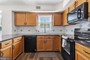 103 Valley View Cir, Phoenixville, PA 19460 - Photo 14