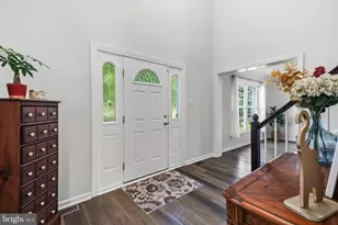 103 Valley View Cir, Phoenixville, PA 19460 - Photo 8