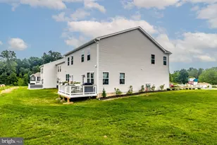 215 Derby Dr, Coatesville, PA 19320 - Photo 8