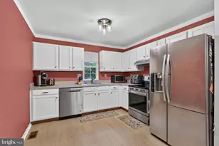 42 Pinckney Dr, Coatesville, PA 19320 - Photo 12