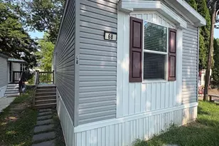 68 Ashwood Ln, Phoenixville, PA 19460 - Photo 2
