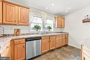 516 St Patty Dr, Nottingham, PA 19362 - Photo 10