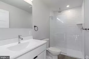 224 Hall St, Phoenixville, PA 19460 - Photo 6