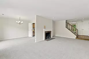 574 Foxwood Ln, Paoli, PA 19301 - Photo 2