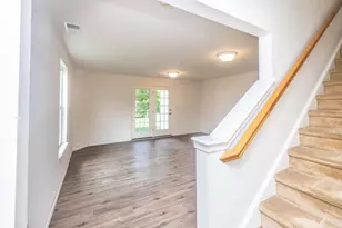 33 Tuxford Ln, Coatesville, PA 19320 - Photo 4