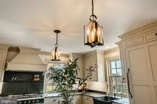 202 Privet Ln, Elverson, PA 19520 - Photo 12