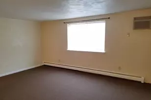 120 N Penn St, Spring City, PA 19475 - Photo 8