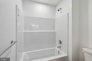 123 S Main St, Phoenixville, PA 19460 - Photo 32