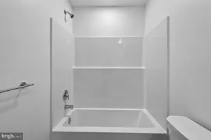 123 S Main St, Phoenixville, PA 19460 - Photo 16