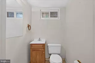 209 N Lake Dr, Downingtown, PA 19335 - Photo 22