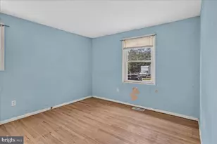 209 N Lake Dr, Downingtown, PA 19335 - Photo 14